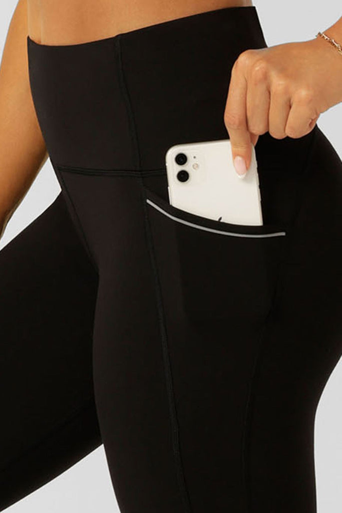 Peak Performance 3 Pocket Ankle Biter Leggings