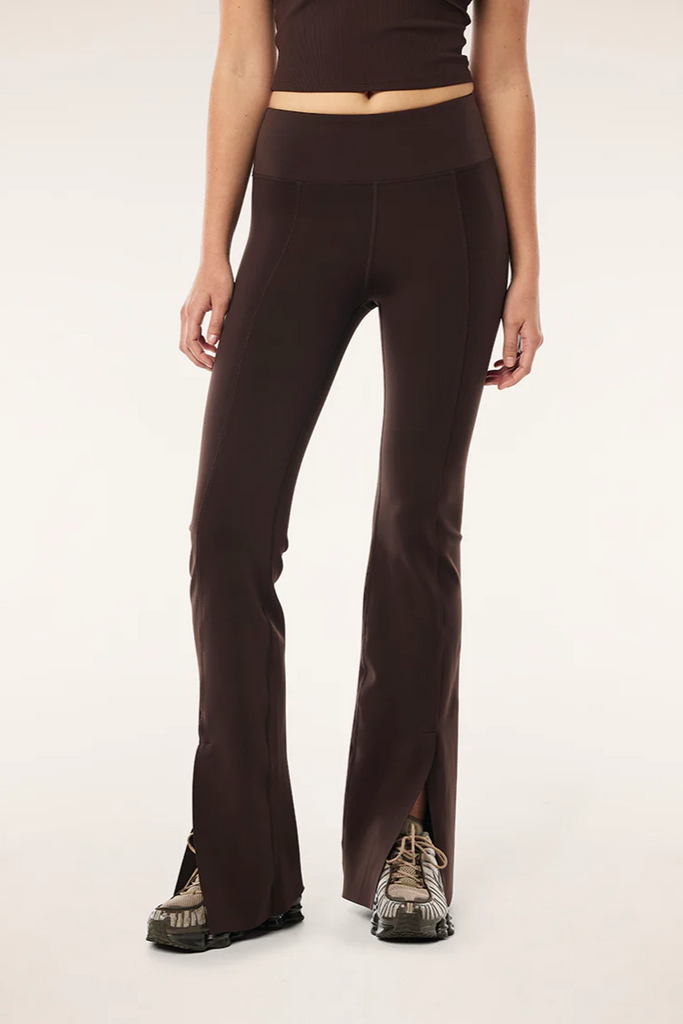 Elevation Legging