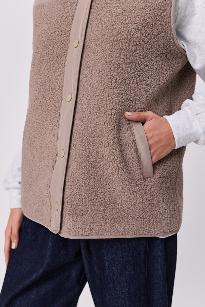 Summit Teddy Fleece Vest