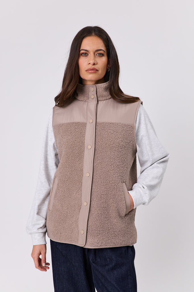 Summit Teddy Fleece Vest