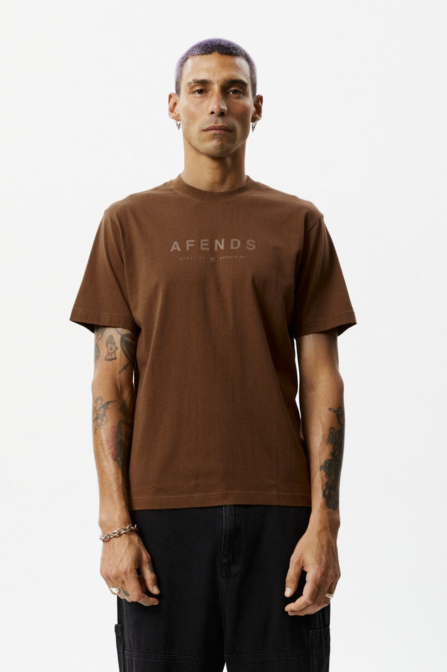 Thrown Out Graphic Retro T-Shirt | Coffee