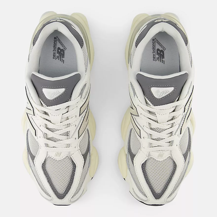 9060 AGA | Sea Salt/Castlerock